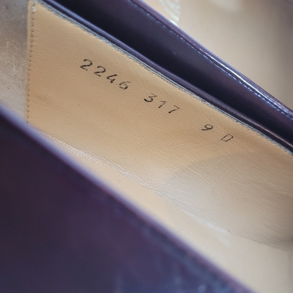 Salvatore Ferragamo Men's Burgandy Croc Embossed Tassel Loafers - Size 9 D - Picture 12 of 13